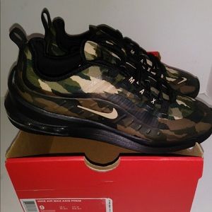 NEW Nike Air Max Camo Shoes